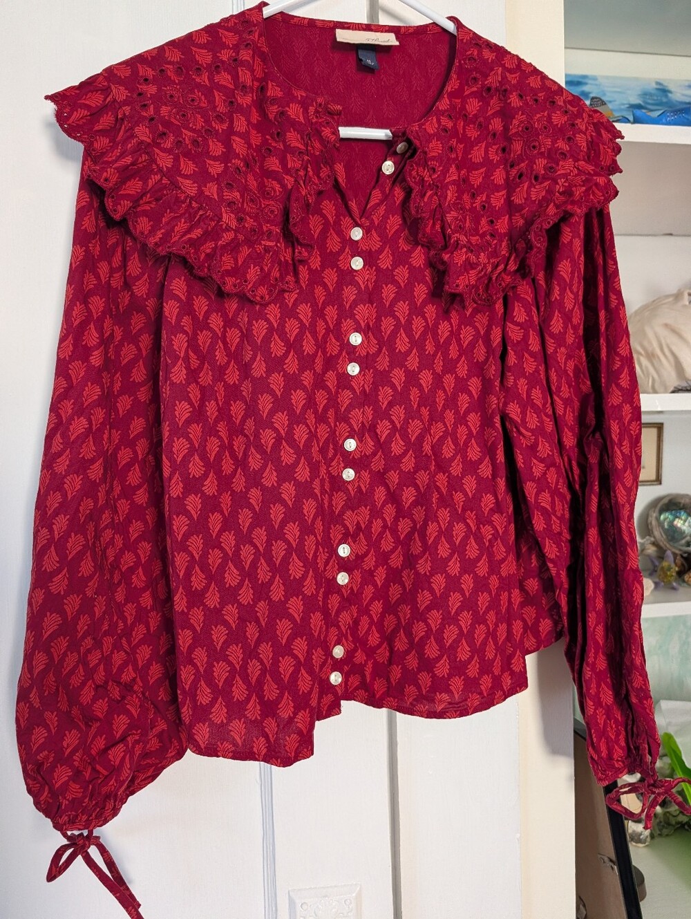 Universal Thread Red Printed Ruffled Collar Button-Down Blouse - Picture 2 of 7